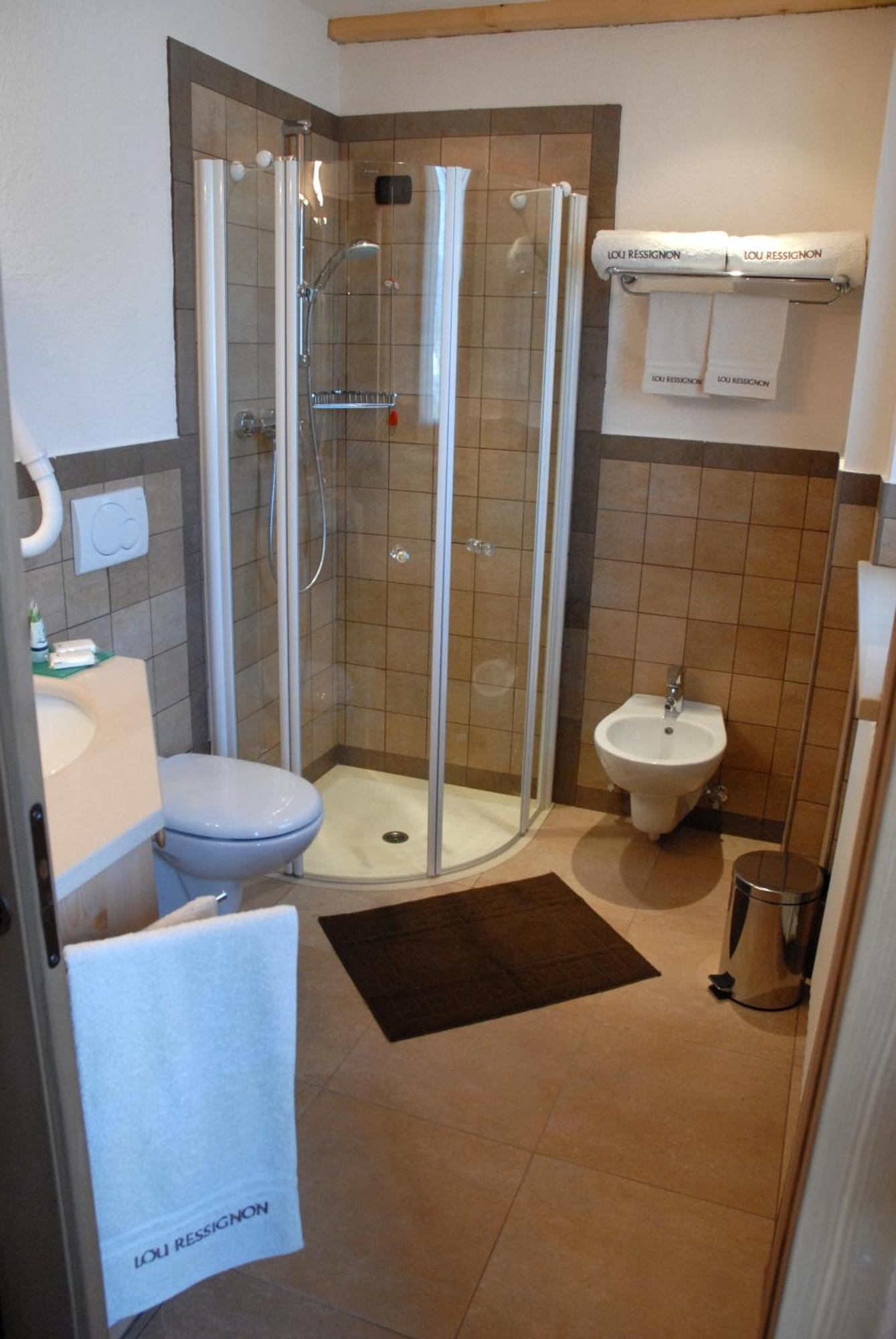Affittacamere Lou Ressignon Cogne Habitación foto